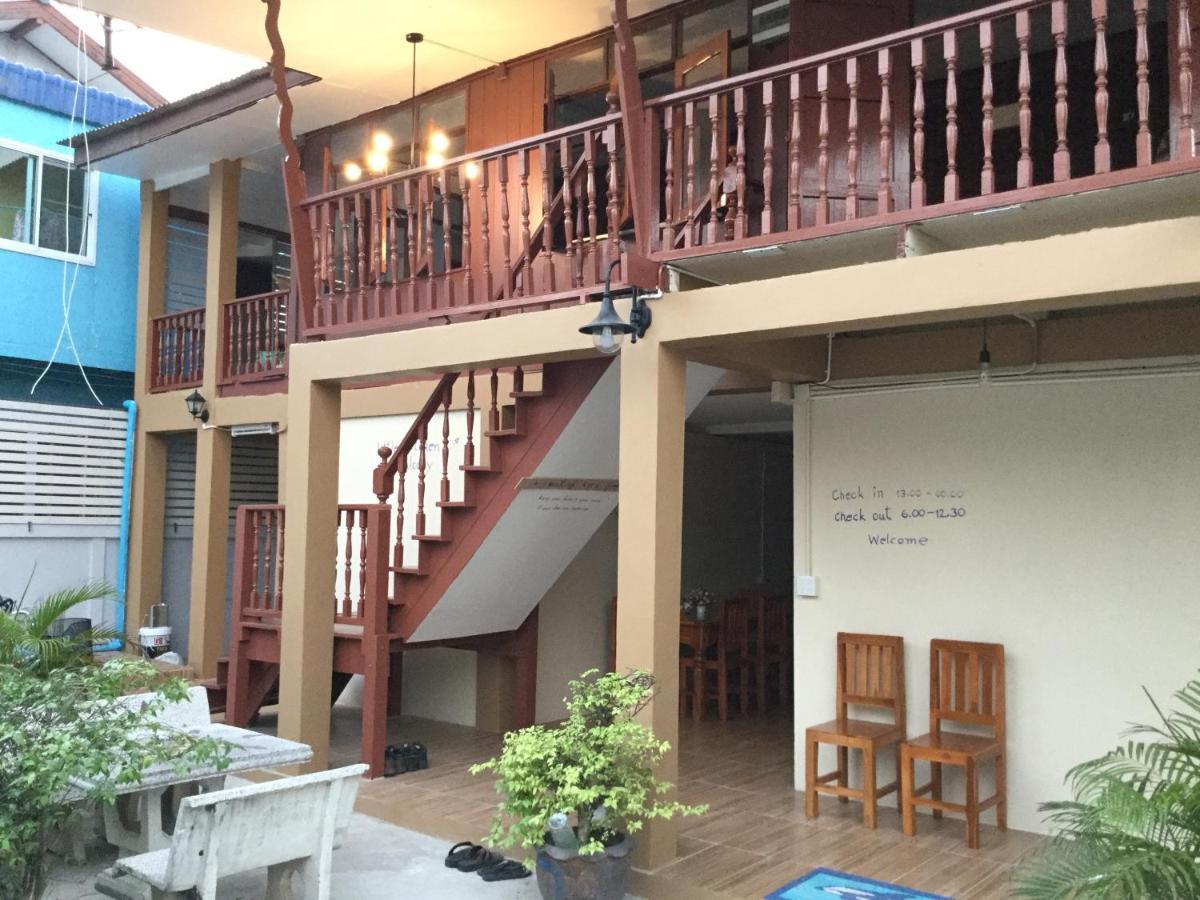 Siriwal Guesthouse Ayutthaya Eksteriør billede
